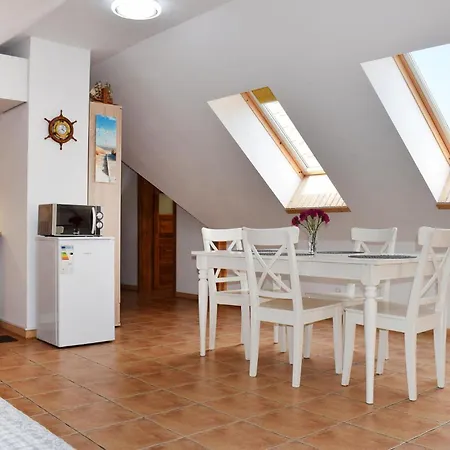 Apartment 1 Bedroom Amazing In Rydzewo (Gizycko)