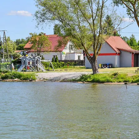 1 Bedroom Beautiful In Rydzewo (Gizycko)